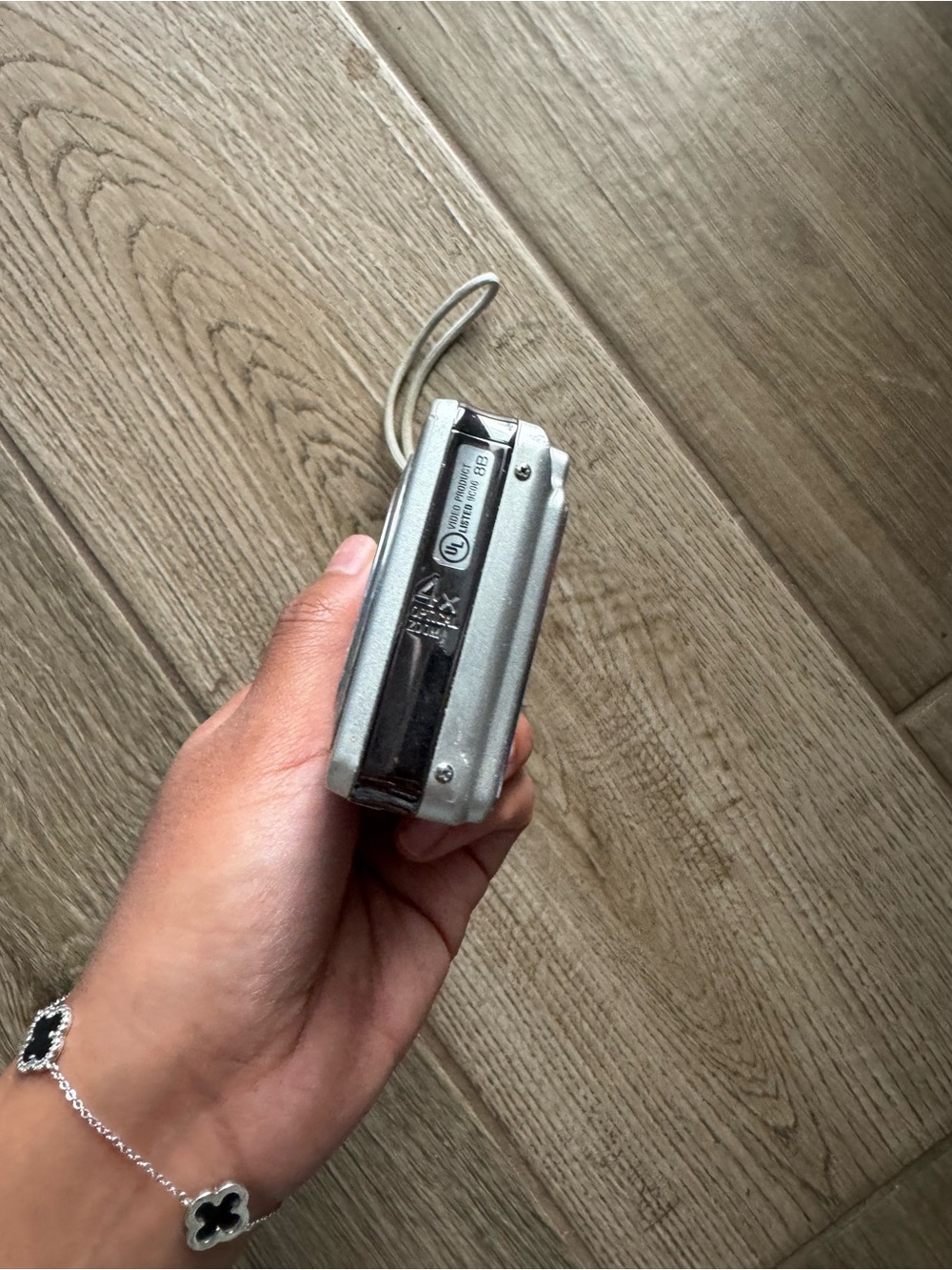 Sony Cyber-shot DSC-W120 Silver - Picture 7 of 8